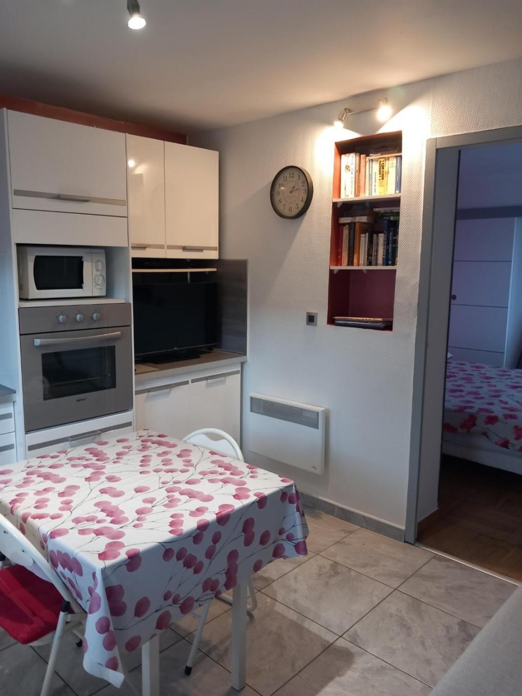 Saint-Jean-Pla-de-Corts Maison Micden מראה חיצוני תמונה