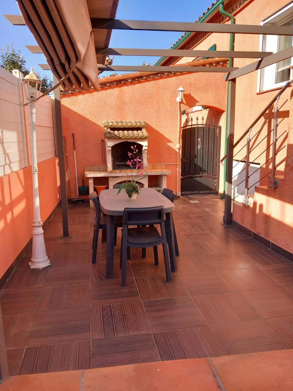 Saint-Jean-Pla-de-Corts Maison Micden מראה חיצוני תמונה